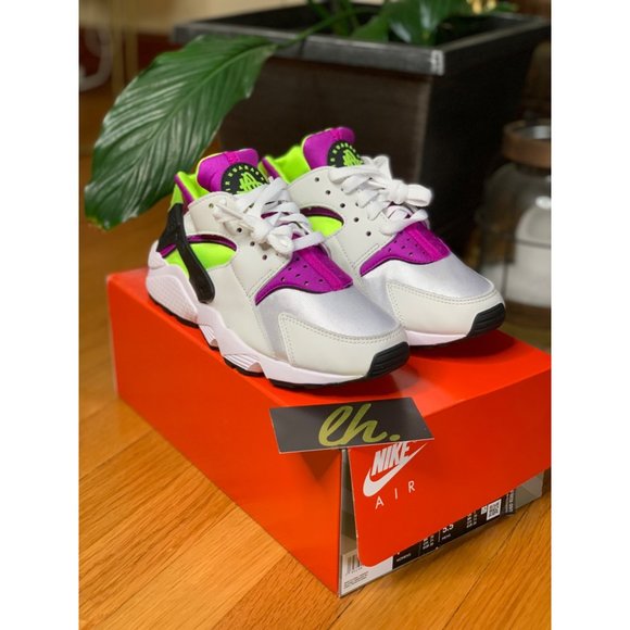Size 8.5 Women’s Nike Air Huarache Run “White Neon Magenta” DH4439-101 - Picture 7 of 8